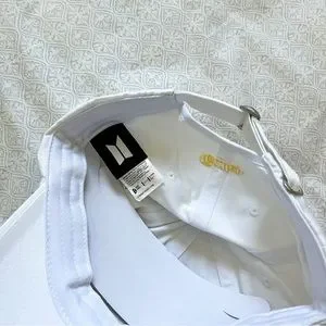 BTS Official Butter Embroidered Baseball Cap hypebeaststyle: @bts.bighitofficial has revealed a new  main image 2